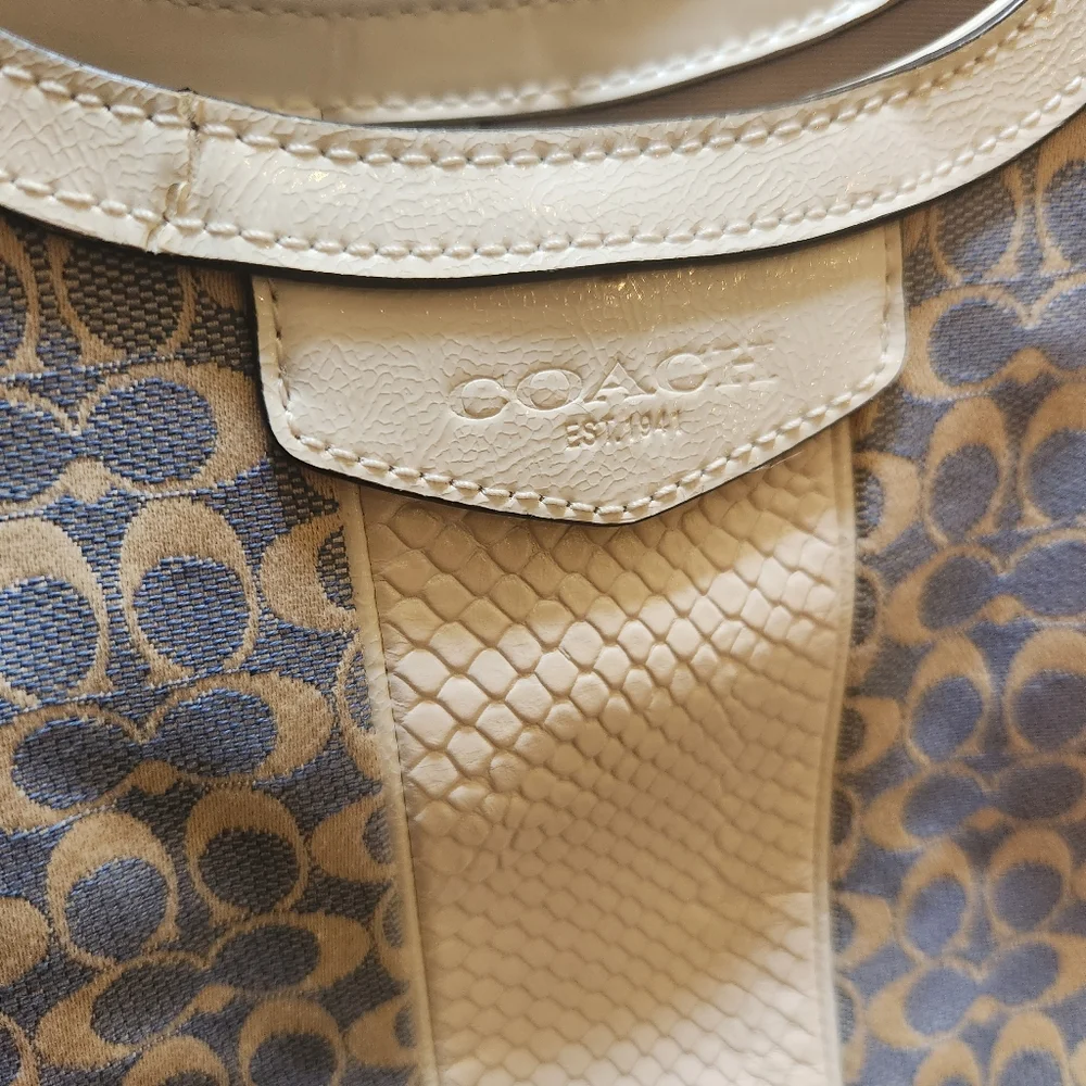 COACH SIGNATURE STRIPE JACQUARD SHOULDER BAG $348 - Picture 11 of 11
